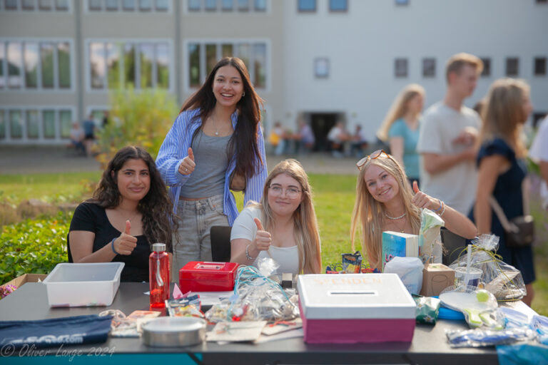 Sommerfest an der ASS: Fröhlich in die Ferien